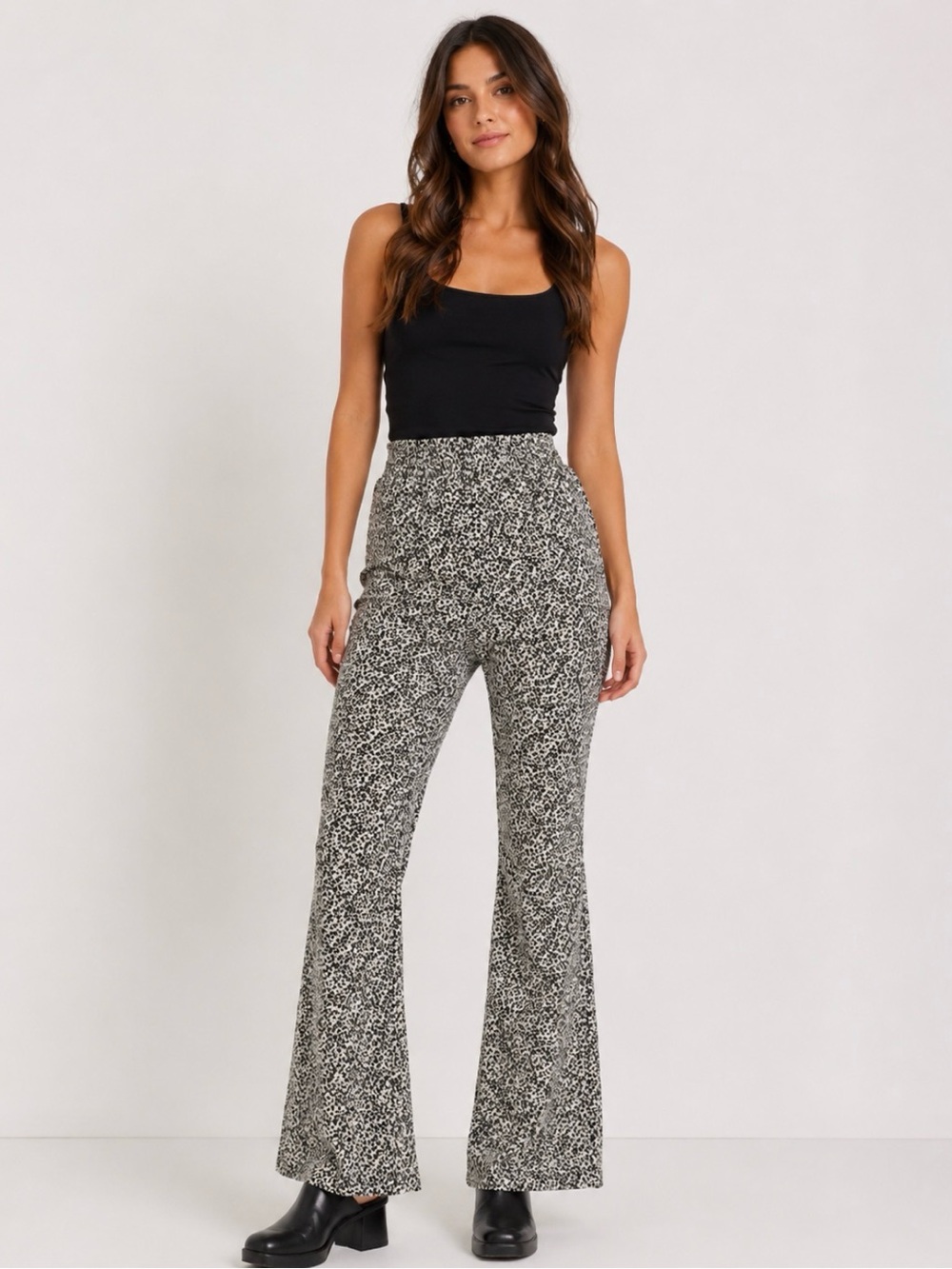 OAK + FORT Floral Flared Pants Black White Pleated Size S